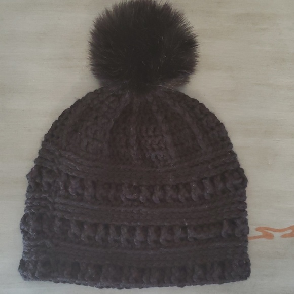 Lee's Crochet Black Hat - Picture 2 of 2